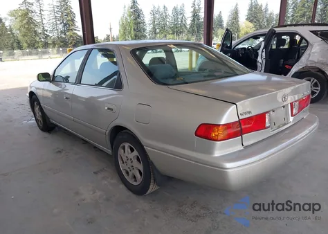 2000 Toyota Camry Le V6 z USA, uszkodzony, nr VIN JT2BF22K2Y0239961